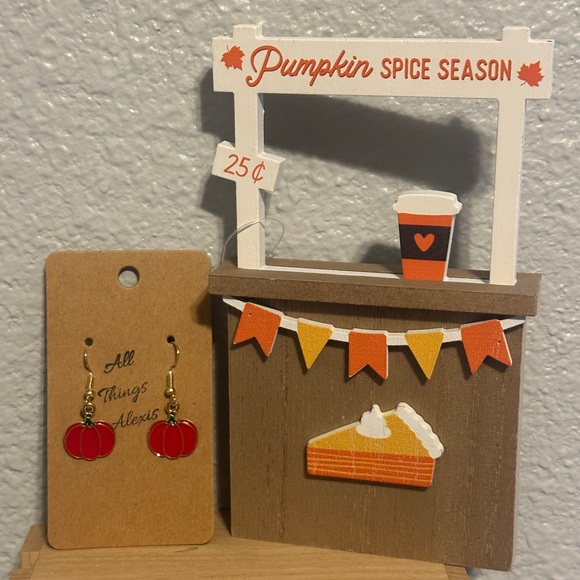 Pumpkin Earrings - Picture 1 of 2